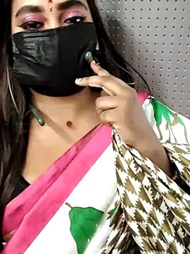 Cutie Nila online show from 1, 5, 2026
