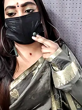 Cutie Nila online show from 7, 5, 2026