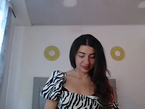 Snapshot of Julietaamado chatting on 4, 5, 2026 Julietaamado online show from 4, 5, 2026