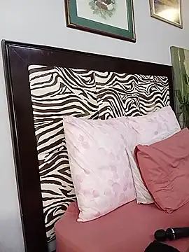 JANIELEE8XXXXX online show from 27, 3, 2026