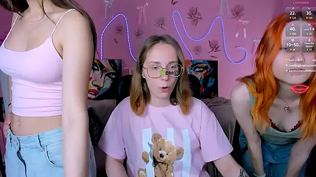 cassandra nik online show from 16, 5, 2026