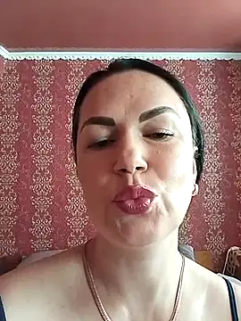 AmyLove471 online show from 13, 7, 2026