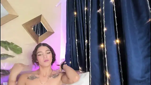 Snapshot of evelyn__rose1 chatting on 4, 6, 2026 evelyn rose1 online show from 4, 6, 2026
