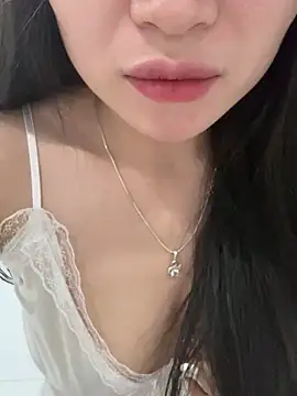 Snapshot of Tinn_tin chatting on 8, 6, 2026 Tinn tin online show from 8, 6, 2026