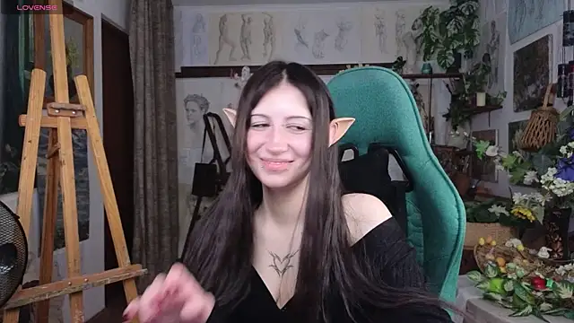 EffieMeowley online show from 23, 4, 2026