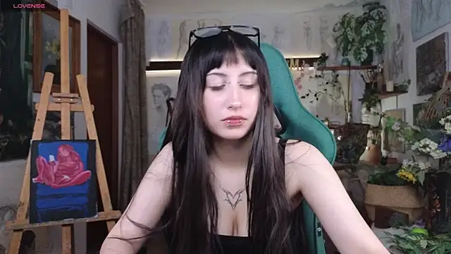 EffieMeowley online show from 7, 6, 2026