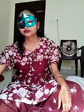 Sweet Cpl  online show from 3, 3, 2026