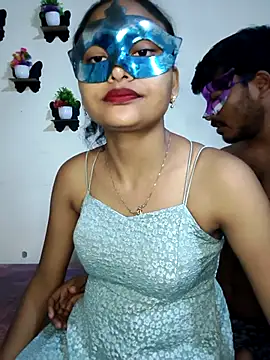 Snapshot of Sweet_Cpl_ chatting on 27, 4, 2026 Sweet Cpl online show from 27, 4, 2026
