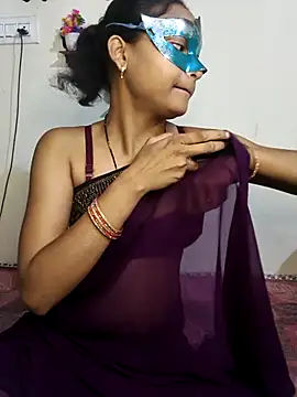 Sweet Cpl  online show from 17, 4, 2026