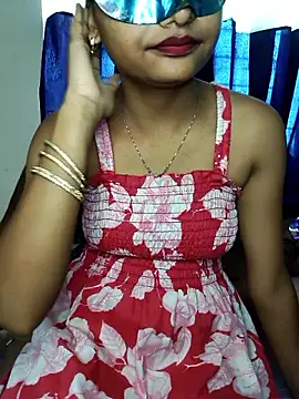 Snapshot of Sweet_Cpl_ chatting on 22, 5, 2026 Sweet Cpl online show from 22, 5, 2026