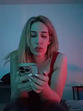 JuliaPrivat online show from 1, 3, 2026