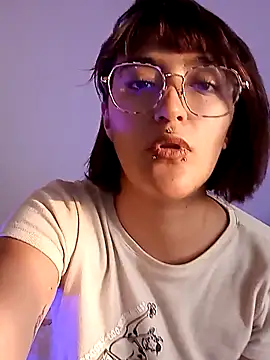 KarenT xxx online show from 4, 3, 2026