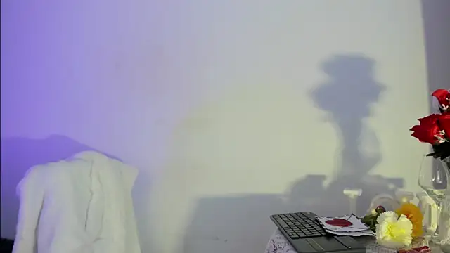 Angela Garciaa online show from 6, 3, 2026