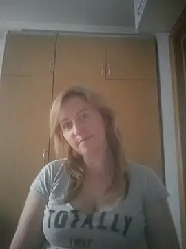 Snapshot of ChristinaYork chatting on 7, 6, 2026 ChristinaYork online show from 7, 6, 2026