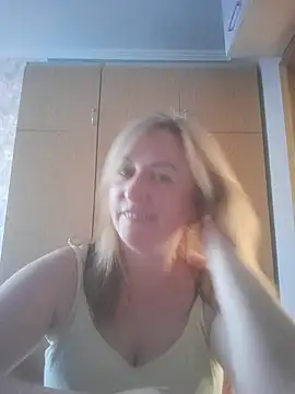 ChristinaYork online show from 25, 6, 2026