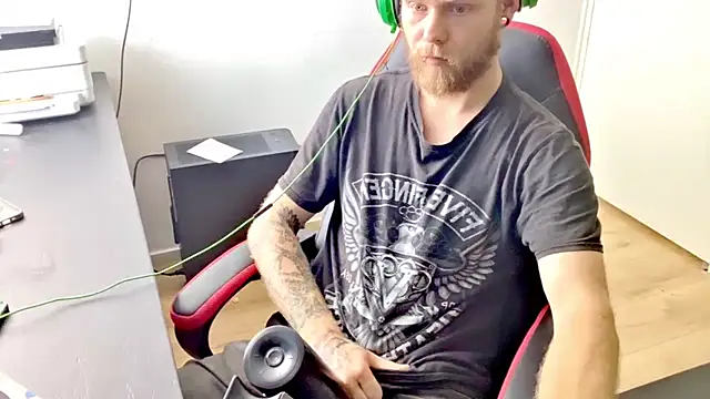 Bickboy95 online show from 17, 7, 2026