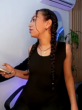 ritzabeth daniel online show from 2, 4, 2026