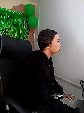 ritzabeth daniel online show from 5, 4, 2026