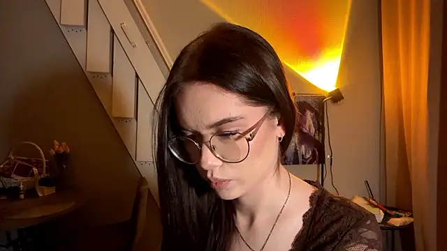 DebraSchneider online show from 6, 3, 2026