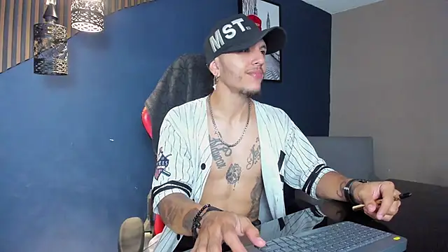 DanteLuxx online show from 10, 3, 2026