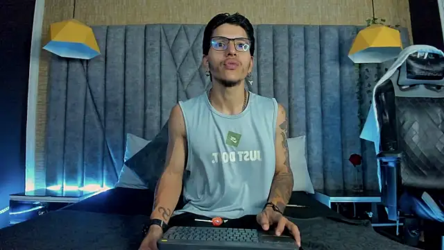 DanteLuxx online show from 1, 3, 2026