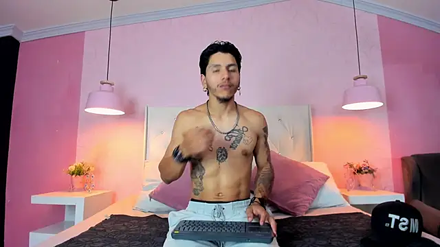 DanteLuxx online show from 26, 3, 2026