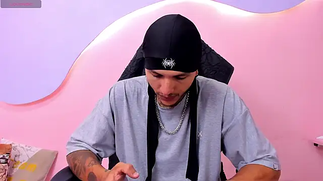 DanteLuxx online show from 15, 4, 2026