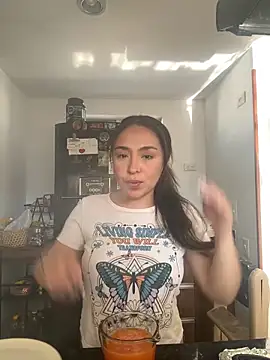 Snapshot of SofiBaez chatting on 12, 5, 2026 SofiBaez online show from 12, 5, 2026
