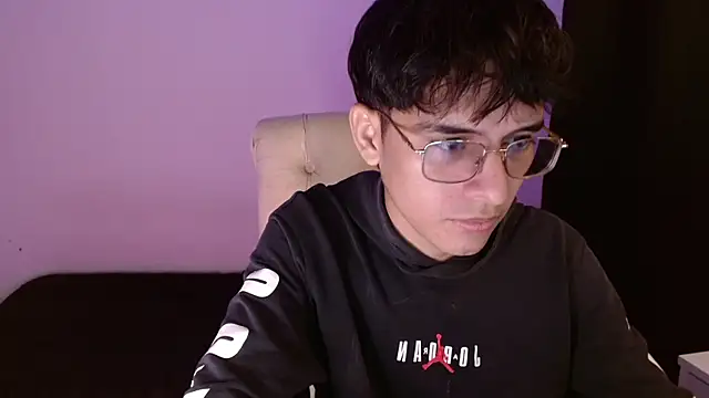 noah millerx online show from 25, 7, 2026
