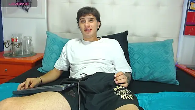 EXCLUSIVE8 online show from 21, 3, 2026