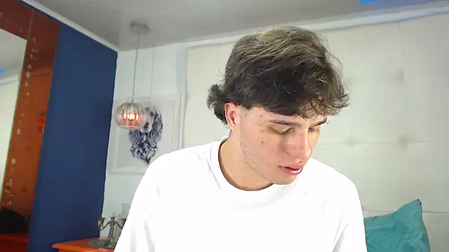 EXCLUSIVE8 online show from 31, 3, 2026