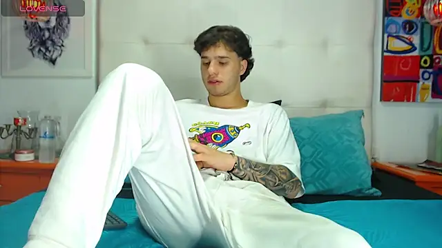 EXCLUSIVE8 online show from 19, 3, 2026