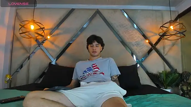 EXCLUSIVE8 online show from 8, 3, 2026