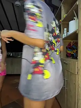 SAMY AND ARI online show from 8, 4, 2026