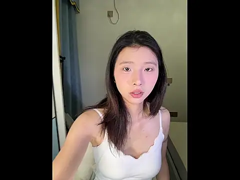 Y--F--LOVE online show from 25, 4, 2026