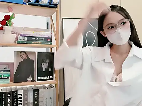 LeNaLyy online show from 5, 3, 2026