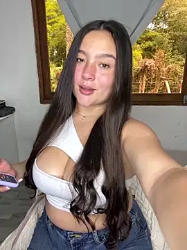 Cami 222 online show from 3, 5, 2026