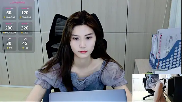Snapshot of zhen-68 chatting on 19, 5, 2026 zhen-68 online show from 19, 5, 2026