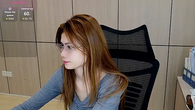 Snapshot of zhen-68 chatting on 5, 4, 2026 zhen-68 online show from 5, 4, 2026