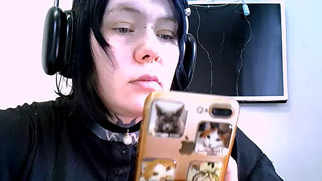 Qwerty Ann online show from 8, 3, 2026