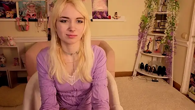 Iris Ivory online show from 28, 2, 2026