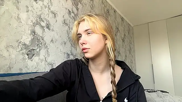 ShariLappas online show from 13, 3, 2026