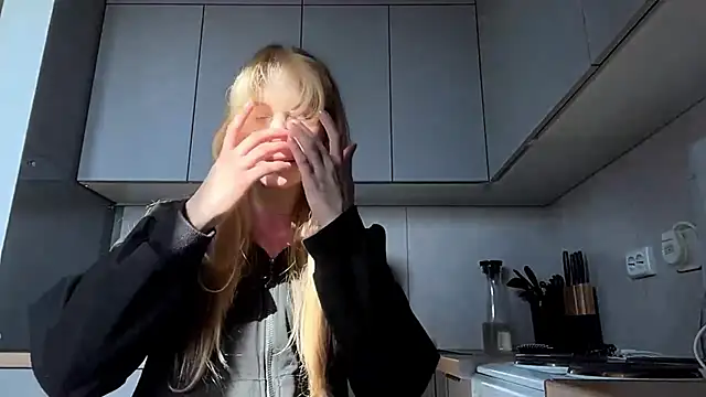 ShariLappas online show from 7, 3, 2026