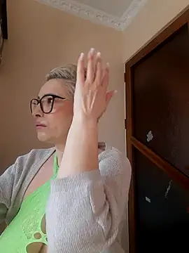 LunaBlaise online show from 22, 3, 2026