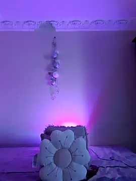 LunaBlaise online show from 12, 7, 2026