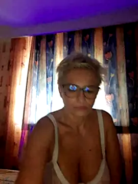 LunaBlaise online show from 19, 7, 2026