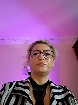 Snapshot of LunaBlaise chatting on 24, 4, 2026 LunaBlaise online show from 24, 4, 2026