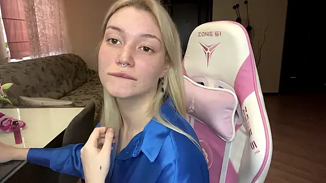 Just Ash online show from 6, 3, 2026