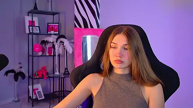 Sweet Emilya online show from 4, 3, 2026