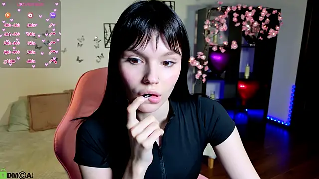 Snapshot of JanetCensley chatting on 23, 4, 2026 JanetCensley online show from 23, 4, 2026
